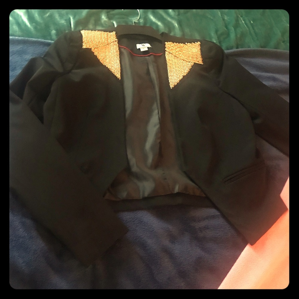 Women’s cropped blazer black and gold